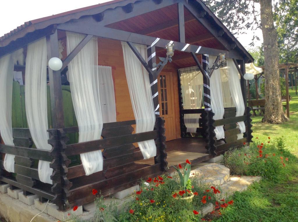 Villa Paradise Resort Gallicano nel Lazio Exterior photo